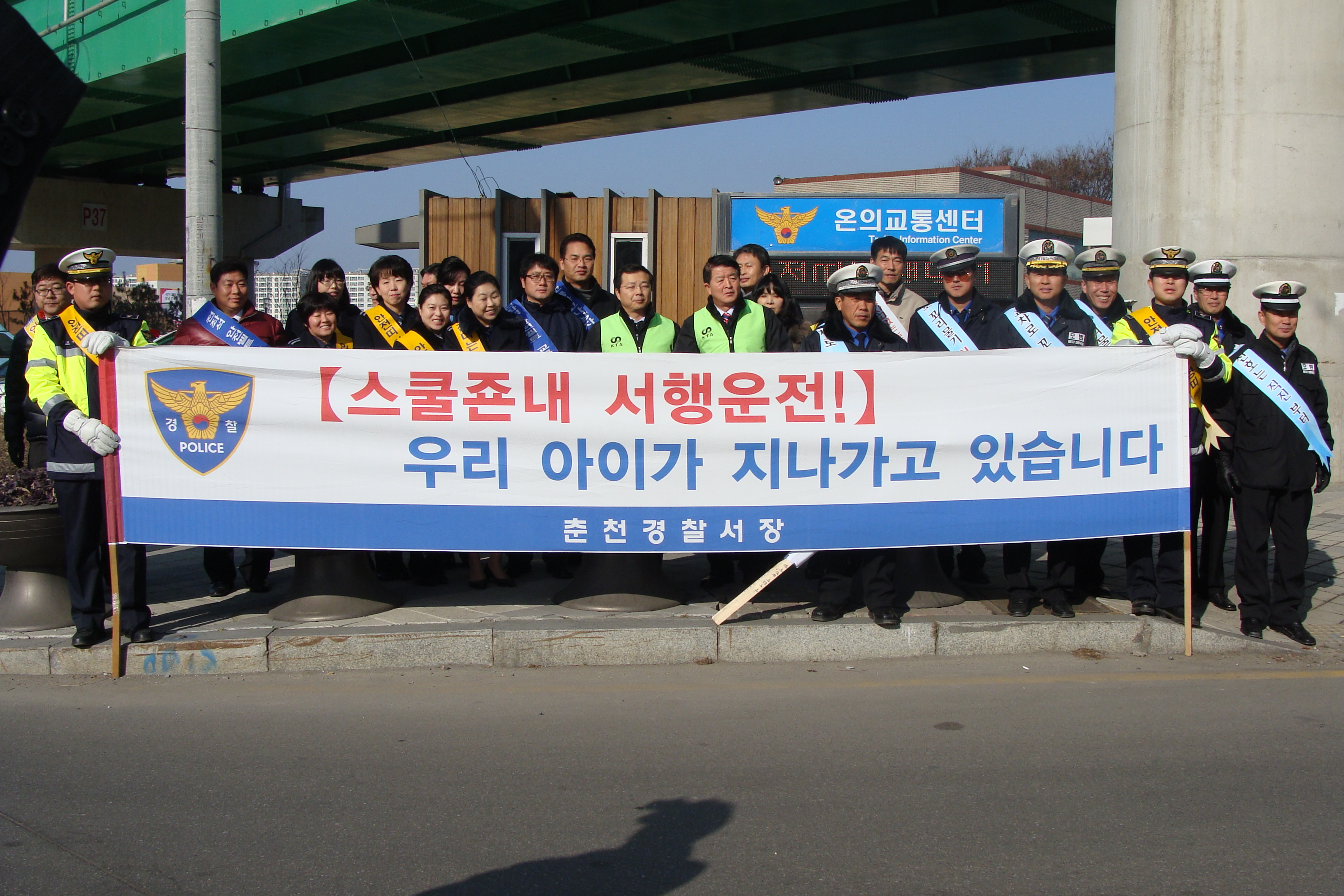 2012  Ưķ...